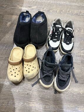 Levi's Black and White Kids Lace-Up Sneakers